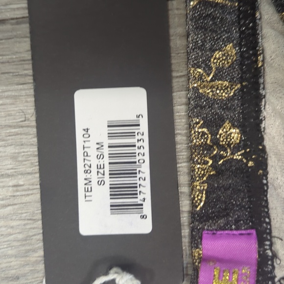 Yelete Leg Wear - Picture 3 of 5